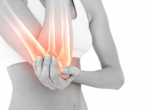 6 cách chữa đau khớp khuỷu tay hiệu quả cần áp dụng ngay