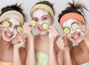 Top 11 cách làm mặt nạ dưỡng da từ thiên nhiên dành cho da nhạy cảm