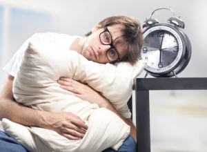 Điểm mặt 6 nguyên nhân gây mất ngủ ở người trẻ tuổi và cách khắc phục hiệu quả.
