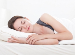 Tư thế ngủ sẽ ảnh hưởng như thế nào đến người thiếu máu não? Tìm hiểu ngay để biết.