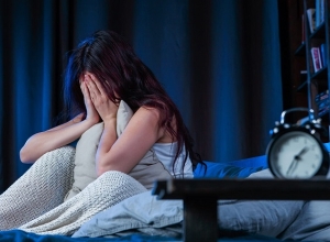 Người cao tuổi bị rối loạn giấc ngủ phải làm sao?