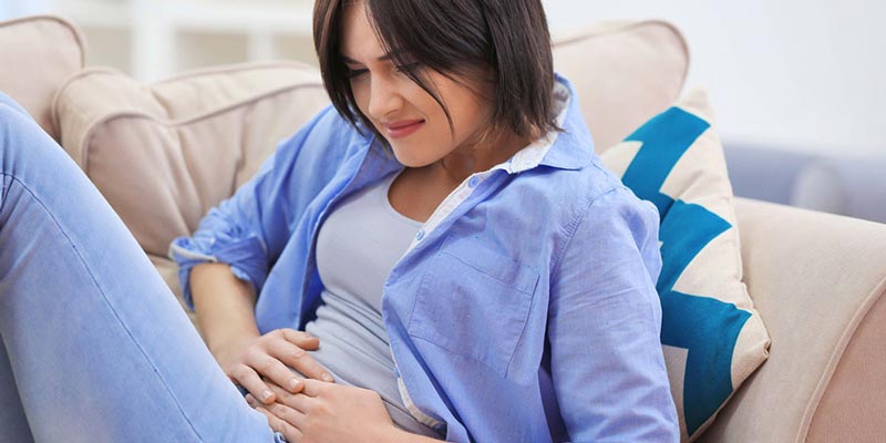 Không uống sữa lúc đói ảnh hưởng xấu đến dạ dày