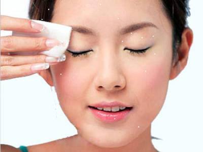 tẩy trang hiệu quả bằng dầu dừa